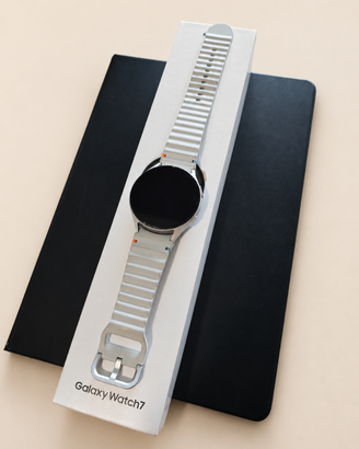 Samsung Galaxy Watch 7 Silver 44mm - Come Nuovo