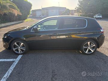 Peugeot 308 1.6 120cv Diesel,10/2015 – 104.000 km
