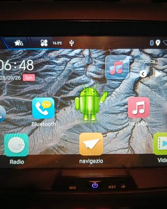 stereo carplay  dacia logan. duster. Sandrero 