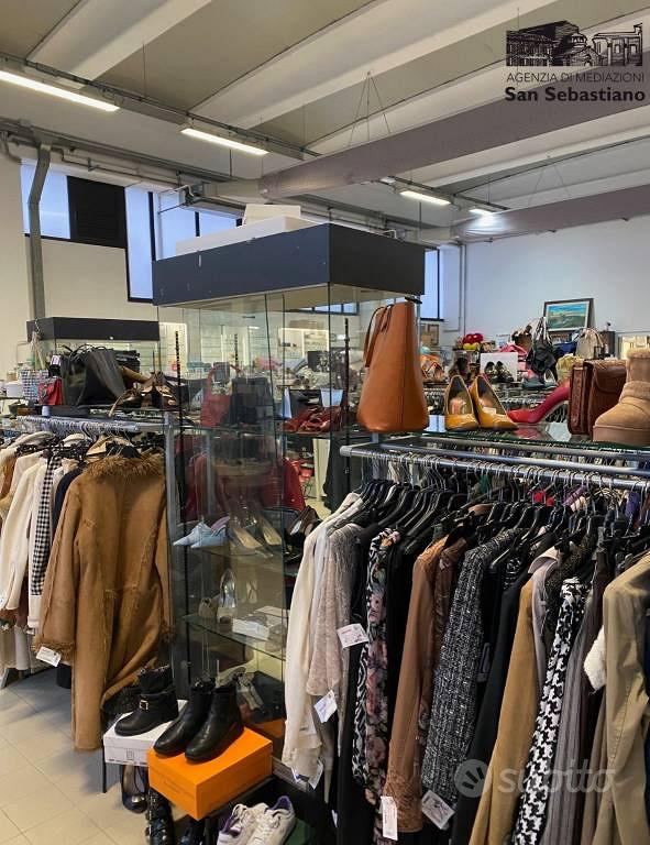 Attività / Licenza di 600 m² con 5 locali a Forlim - Vista 5