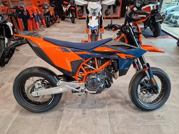 KTM 690 SMC -R 2026 - MOTO AZIENDALE - KM1
