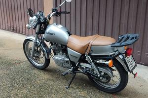 Moto - Suzuki TUX 250 cc