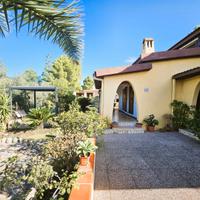 Solanas Villa Unifamiliare con Giardino