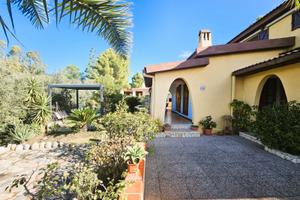 Solanas Villa Unifamiliare con Giardino