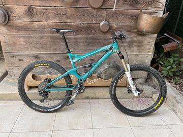 mtb 26" enduro gt SANCTION 2010 fully 160mm  tg. M