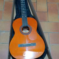 chitarra acustica 