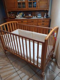 Lettino in legno 