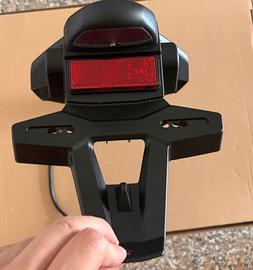 Portatarga nuovo originale Yamaha Tracer 7