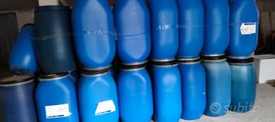 40 fusti in HDPE blu da 120 litri