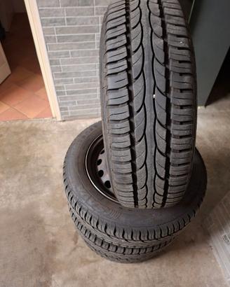 cerchi,copricerchi con pnematici 195/60 r15 88v
