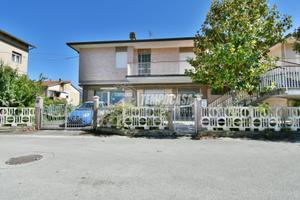 APPARTAMENTO CON 2 CAMERE 2 BAGNI E SOFFITTA, FONT