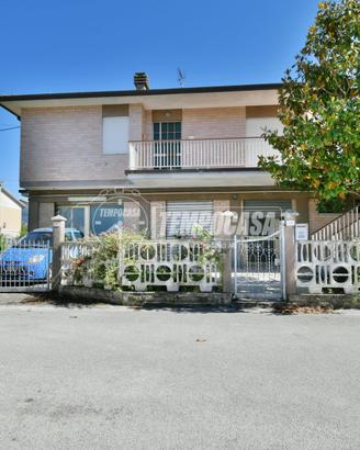 APPARTAMENTO CON 2 CAMERE 2 BAGNI E SOFFITTA, FONT