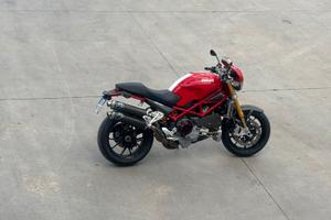 Ducati monster S4rs