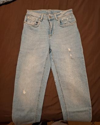jeans mom strappato da donna