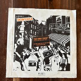 Vinile 45 giri MONYAKA.
