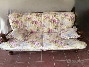 Divano con poltrone stile country