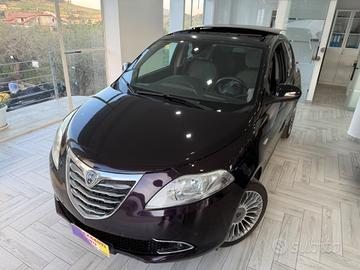 Lancia Ypsilon 1.3MJT95cv Platinum+TETTO APRIBILE2