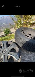 Cerchi  gomme invernali misura 165/65/R15)