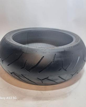Gomma  pirelli diablo rosso 2 240/45 R17 Dot 2018