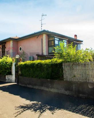 Villetta bifamiliare - Trecastagni