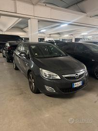 Opel astra 1.4 turbo benzina 2012 140cv cosmo