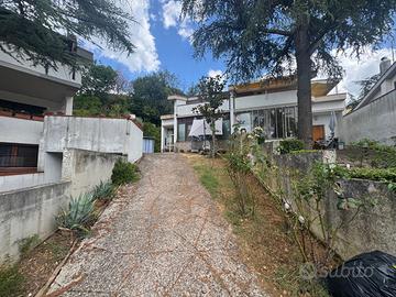 Villa bifamiliare Terni [Cod. rif 3254069VRG]