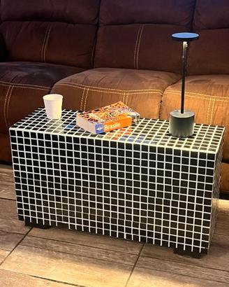 Tavolo cubo piastrellato fatto a mano: supporto de