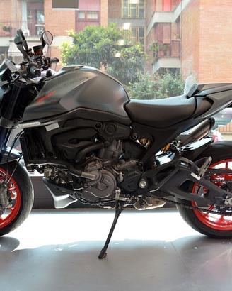 Ducati Monster 937 Plus Aviator Grey - SUPER a Fir
