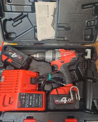 TRAPANO PERCUSSIONE A BATTERIA