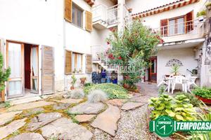 AMPIA CASA CON GIARDINO PRIVATO!