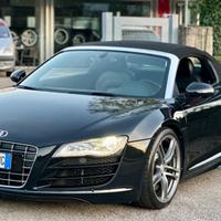 AUDI R8 Spyder 5.2 V10 FSI quattro R tronic 2011