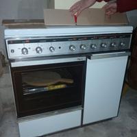 cucina a gas con forno