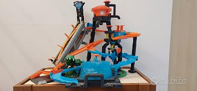Hot Wheels Mega Autolavaggio Playset
