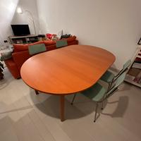 Tavolo in legno rotondo allungabile