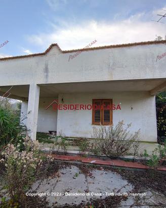 Casa, Calatafimi Alta - Molara - Villa Tasca, Pale