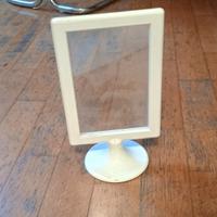 Cornice bianca con piedistallo Ikea 17x12