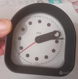 Orologio e sveglia da tavolo Alessi. 