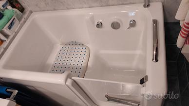 Vasca da bagno per disabili