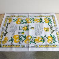 Strofinaccio da cucina con limoni