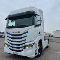 Iveco S-Way 570