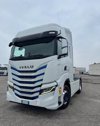 Iveco S-Way 570