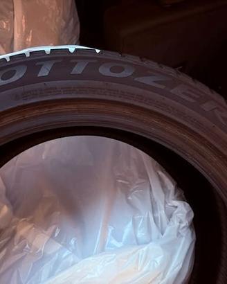 Treno di 4 Gomme Invernali Pirelli Sottozero 3