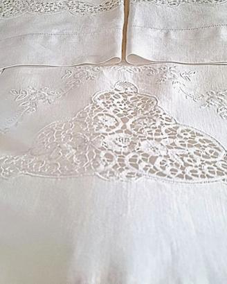 Set matrimoniale in puro lino e pizzo Cantù