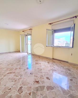 4 LOCALI A PALERMO