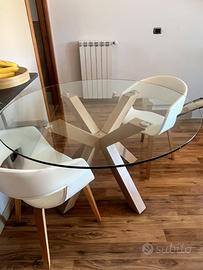 Tavolo in vetro tondo
