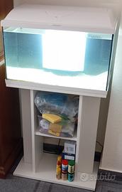 acquario  da 60 litri con accessori e mobile