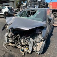 RENAULT CAPTUR 1.5 D - ANNO 2015 - PER RICAMBI