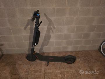 Monopattino elettrico ninebot segway e45e