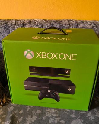 xbox 500 GB completa di scatola e altri 7 giochi 