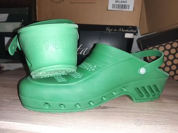 Scarpe sanitarie